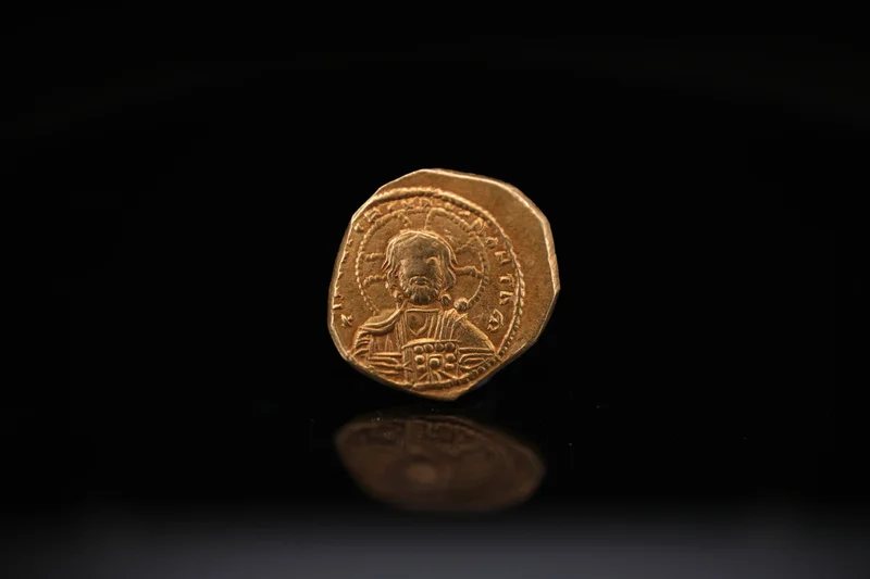 Constantine IX Monomachus Gold Tetarteron Nomisma - Image 2